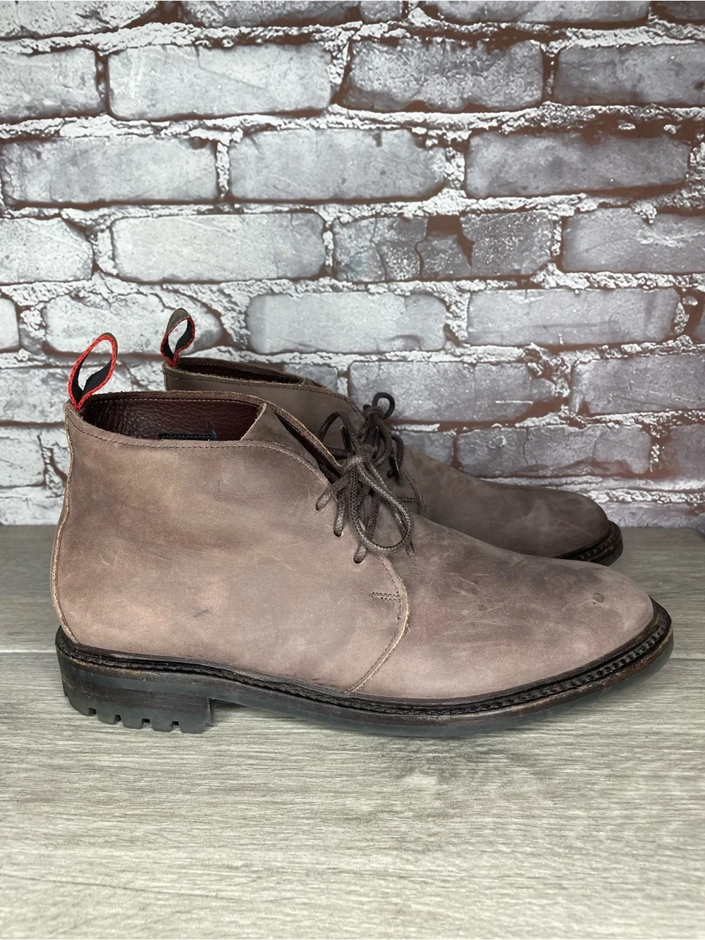 Allen Edmonds Surrey WeatherProof Taupe Nubuck Leather Boots Men sz 9.5D US/43EU